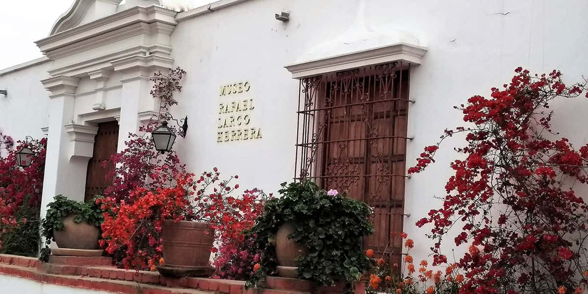 foto da entrada do Museu Larco , Lima, Peru foto Patricia Lamounier