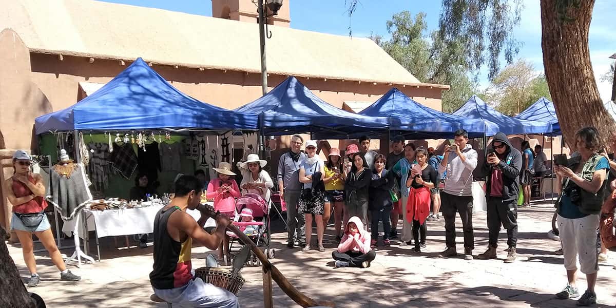 Show na Praça das Armas, San Pedro de Atacama (Patricia Lamounier)