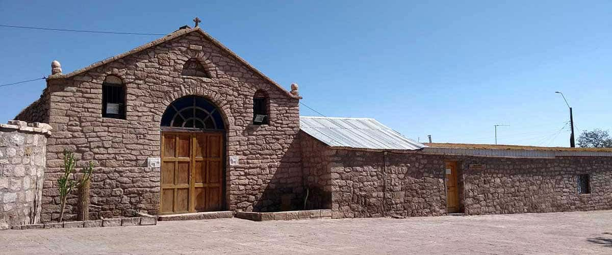 Toconao: casas construídas com pedras vulcânicas