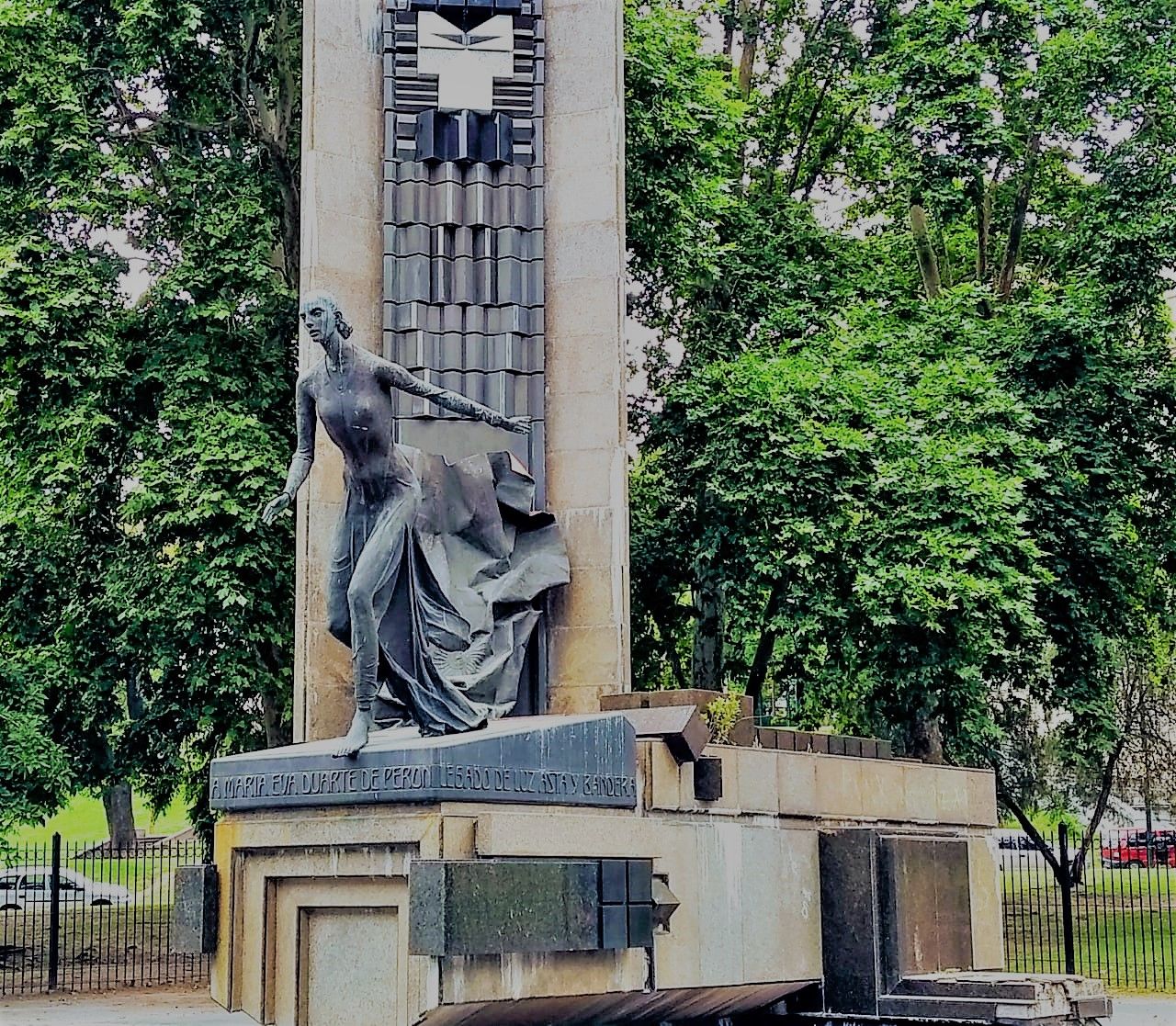 Monumento a Maria Eva Duarte Peron (Foto: Patricia Lamounier)
